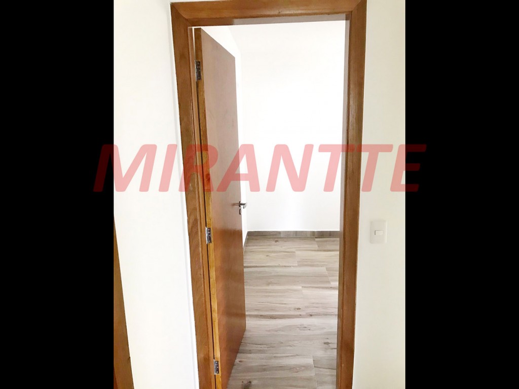 Cond. fechado de 60m² com 2 quartos em Vila Vitório Mazzei