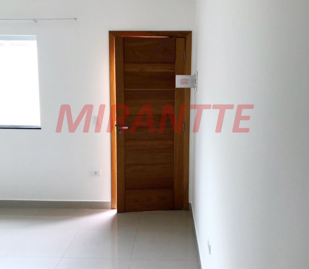 Cond. fechado de 60m² com 2 quartos em Vila Vitório Mazzei