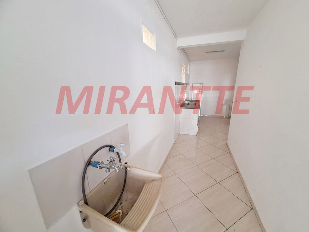Sobrado de 200m² com 8 quartos em Vila Ede