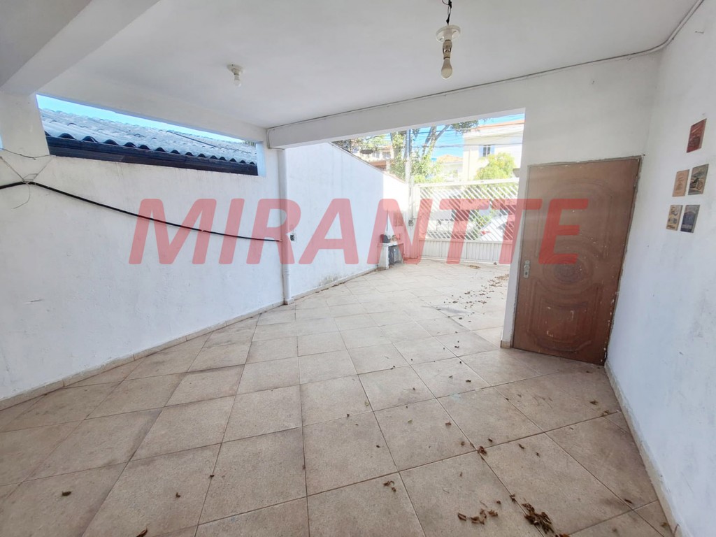 Sobrado de 200m² com 8 quartos em Vila Ede