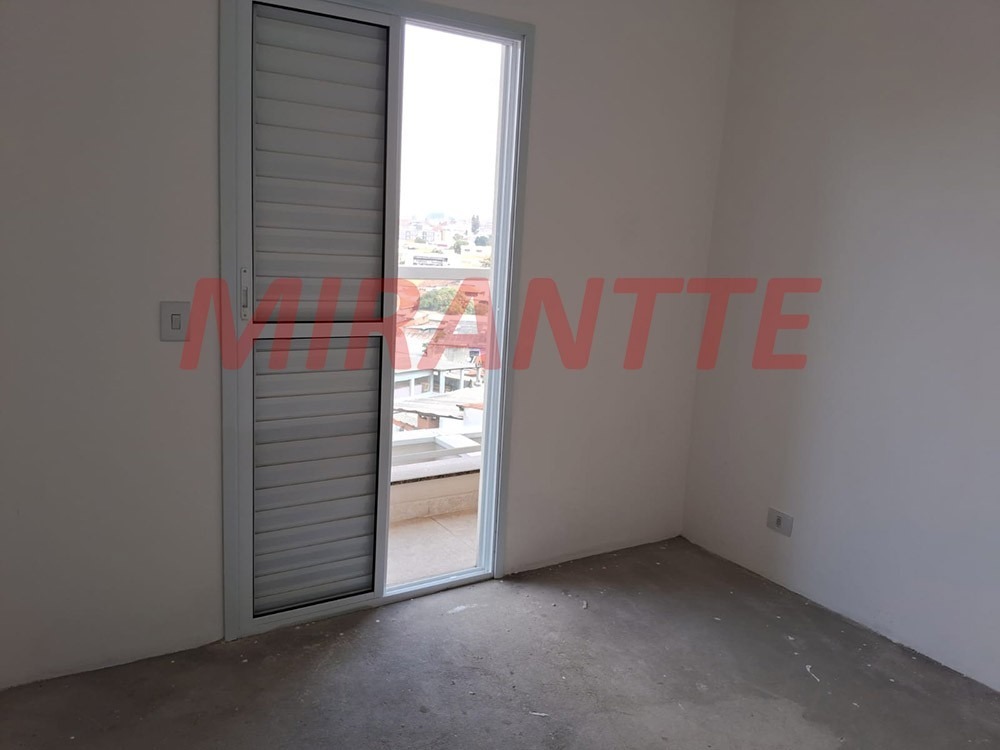 Sobrado de 98m² com 3 quartos em Vila Nova Mazzei