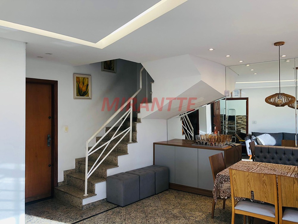 Sobrado de 143m² com 3 quartos em Santa Teresinha