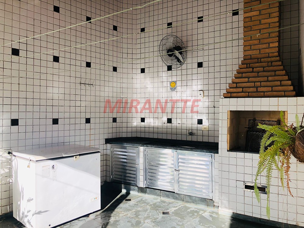 Sobrado de 143m² com 3 quartos em Santa Teresinha