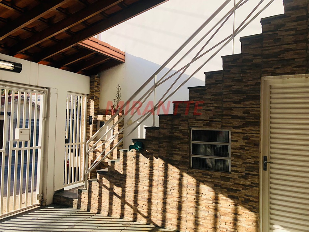 Sobrado de 143m² com 3 quartos em Santa Teresinha