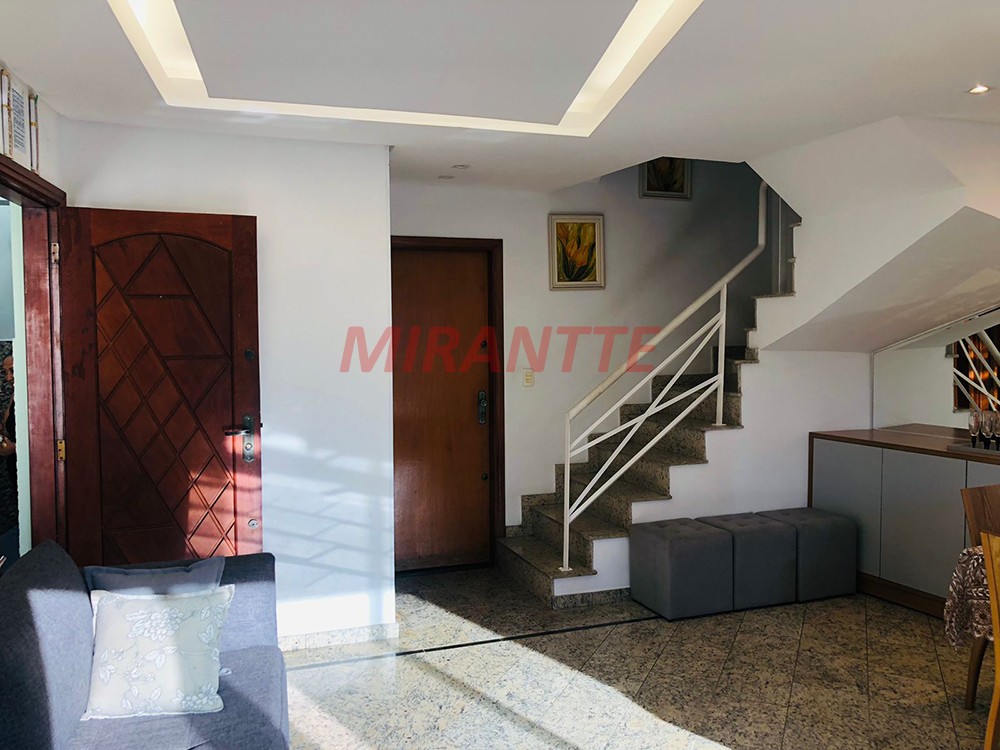 Sobrado de 143m² com 3 quartos em Santa Teresinha