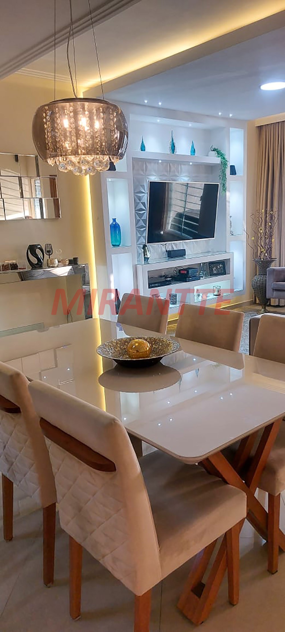 Sobrado de 150m² com 3 quartos em Vila Mazzei