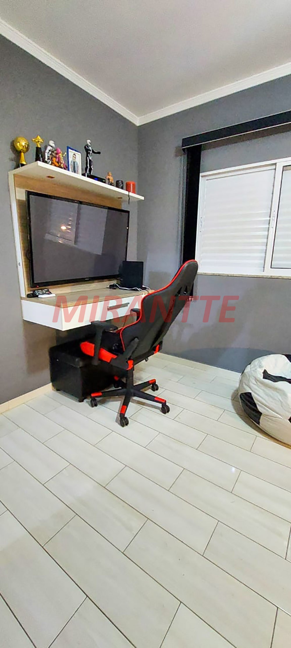 Sobrado de 150m² com 3 quartos em Vila Mazzei