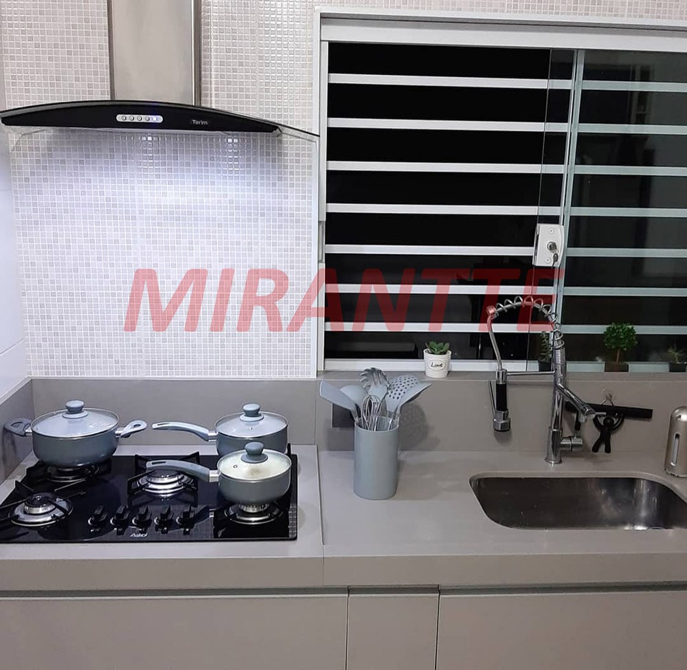 Sobrado de 150m² com 3 quartos em Vila Mazzei