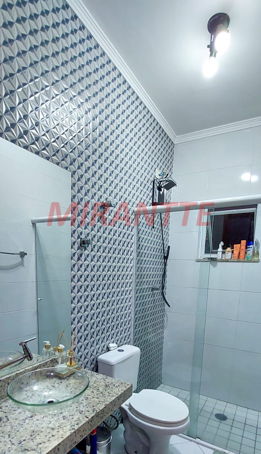 Sobrado de 150m² com 3 quartos em Vila Mazzei