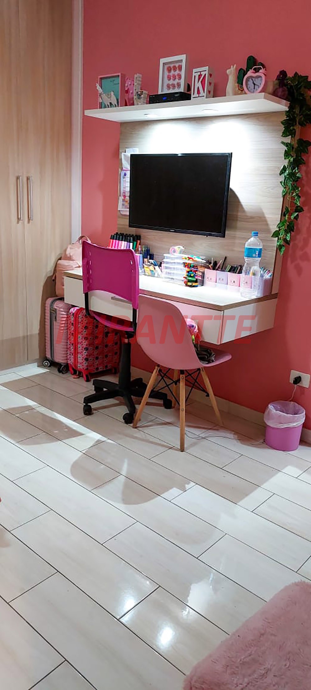Sobrado de 150m² com 3 quartos em Vila Mazzei