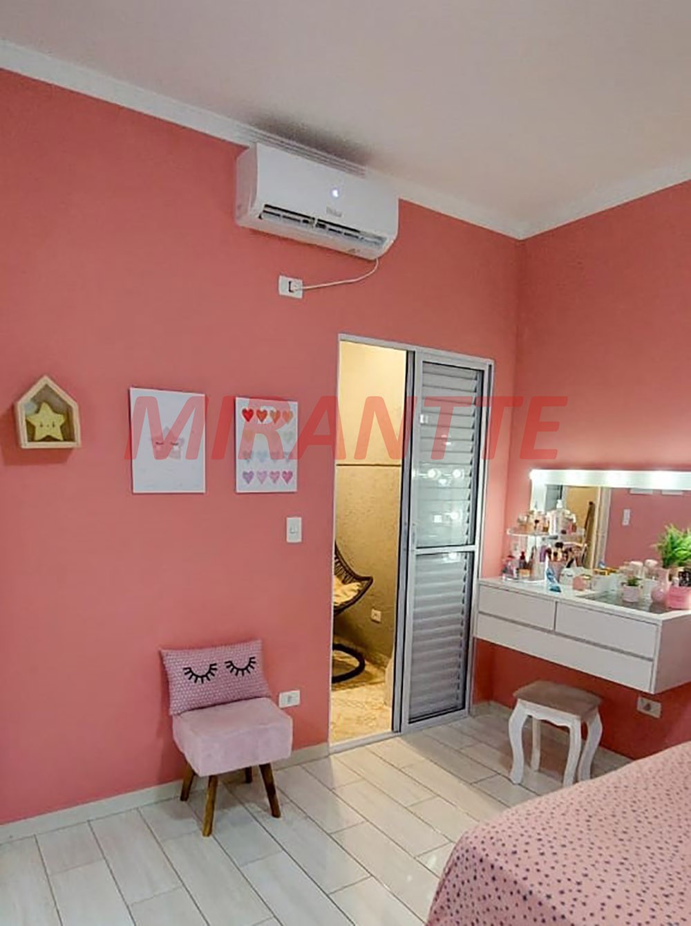 Sobrado de 150m² com 3 quartos em Vila Mazzei