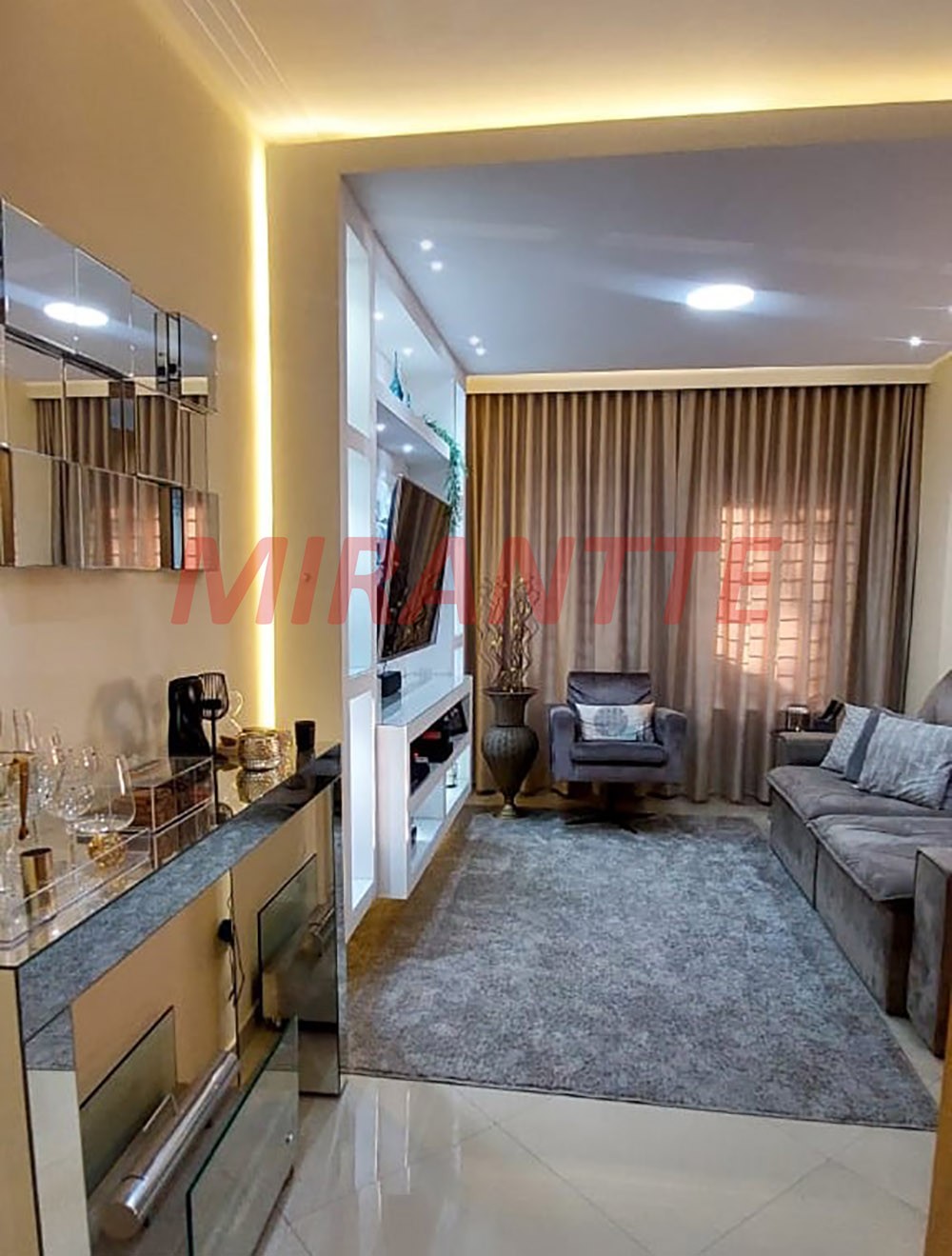 Sobrado de 150m² com 3 quartos em Vila Mazzei