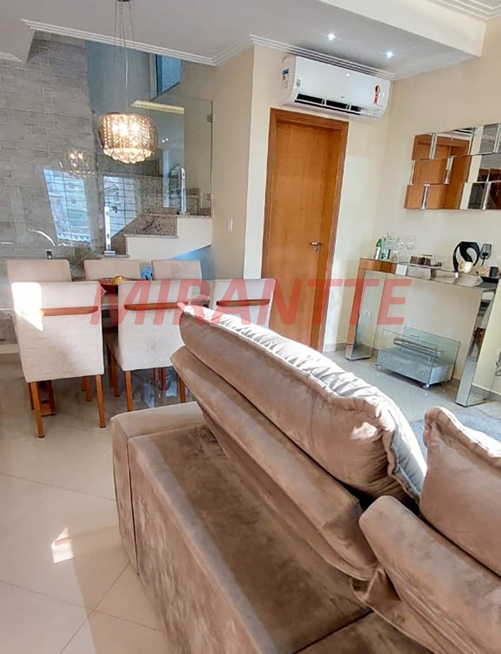 Sobrado de 150m² com 3 quartos em Vila Mazzei