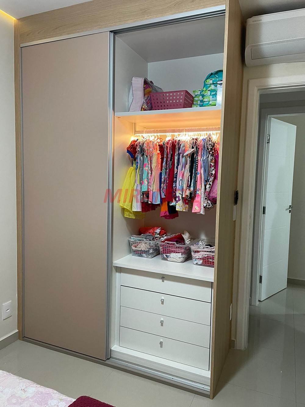Apartamento de 151m² com 4 quartos em Guilhermina