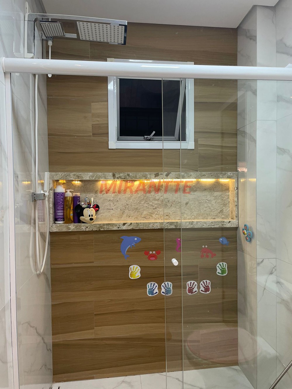 Apartamento de 151m² com 4 quartos em Guilhermina