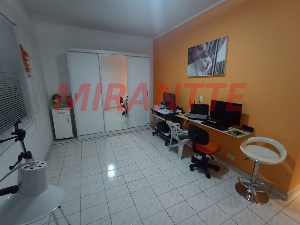 Casa terrea de 204m² com 3 quartos em Vila Gustavo