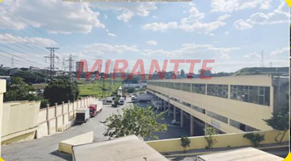 Galpao de 760m² em Parque Sao Domingos