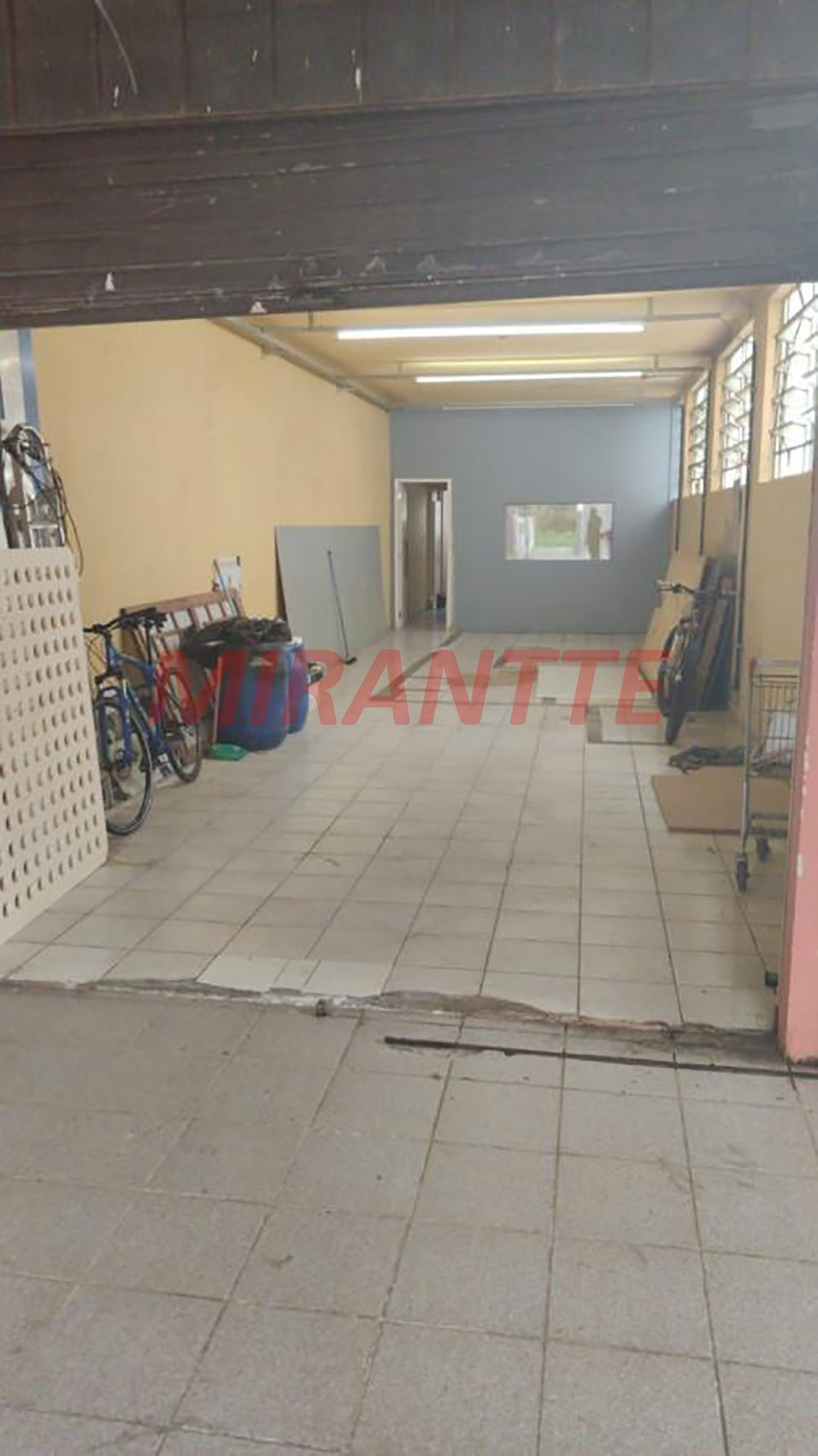 Galpao de 236m² em Saúde
