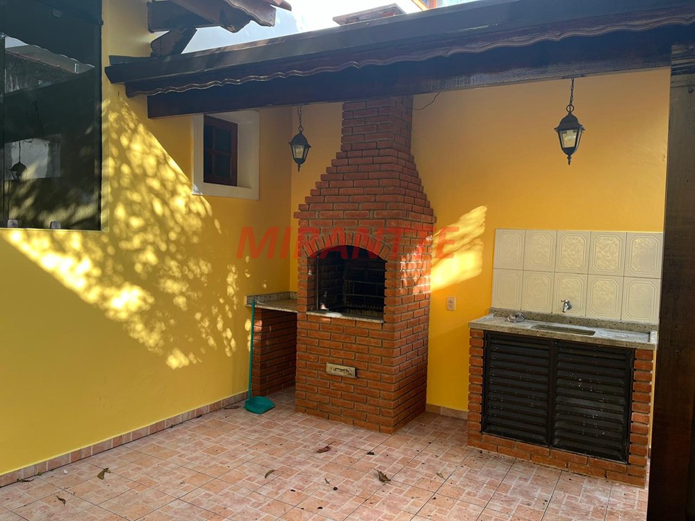 Sobrado de 254m² com 3 quartos em Santana