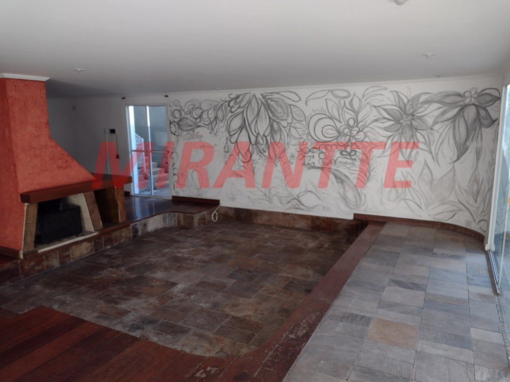 Sobrado de 359m² com 4 quartos em Horto Florestal