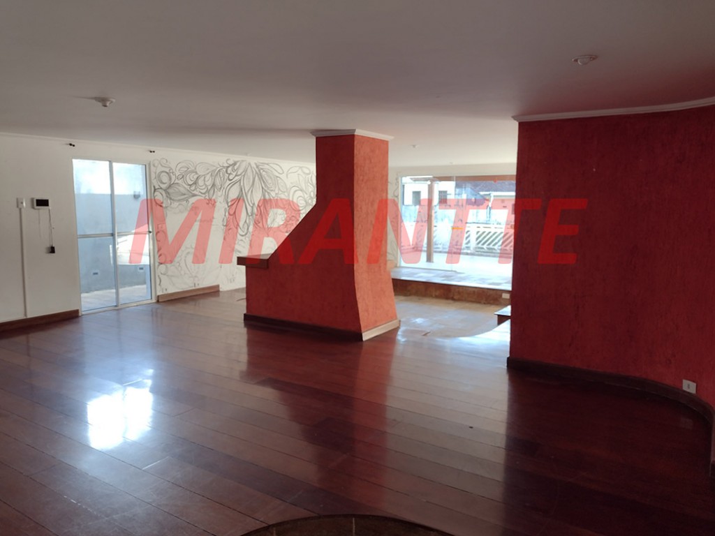 Sobrado de 359m² com 4 quartos em Horto Florestal