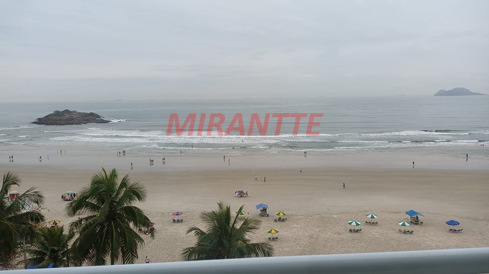 Apartamento com 3 quartos em Pitangueiras