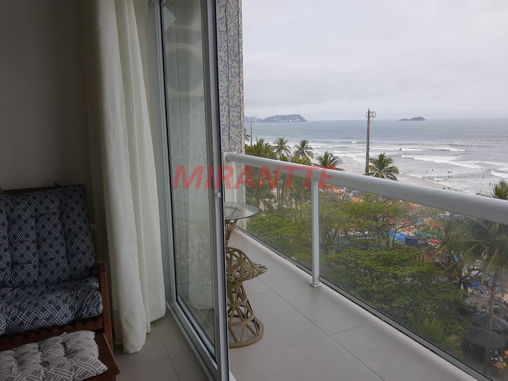 Apartamento com 3 quartos em Pitangueiras