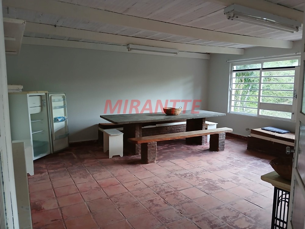 Sobrado de 80m² com 2 quartos em Mato Dentro