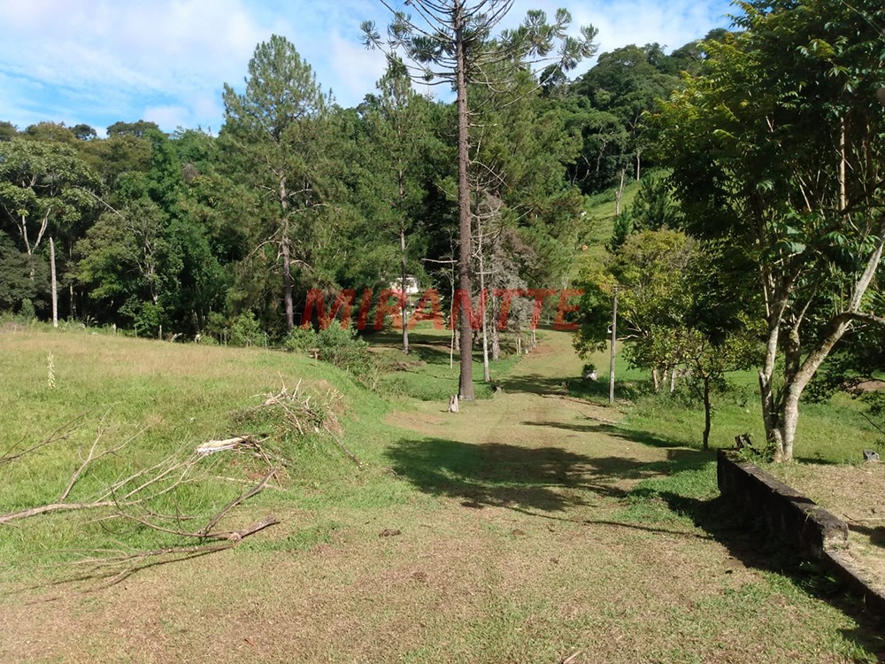 Sobrado de 80m² com 2 quartos em Mato Dentro