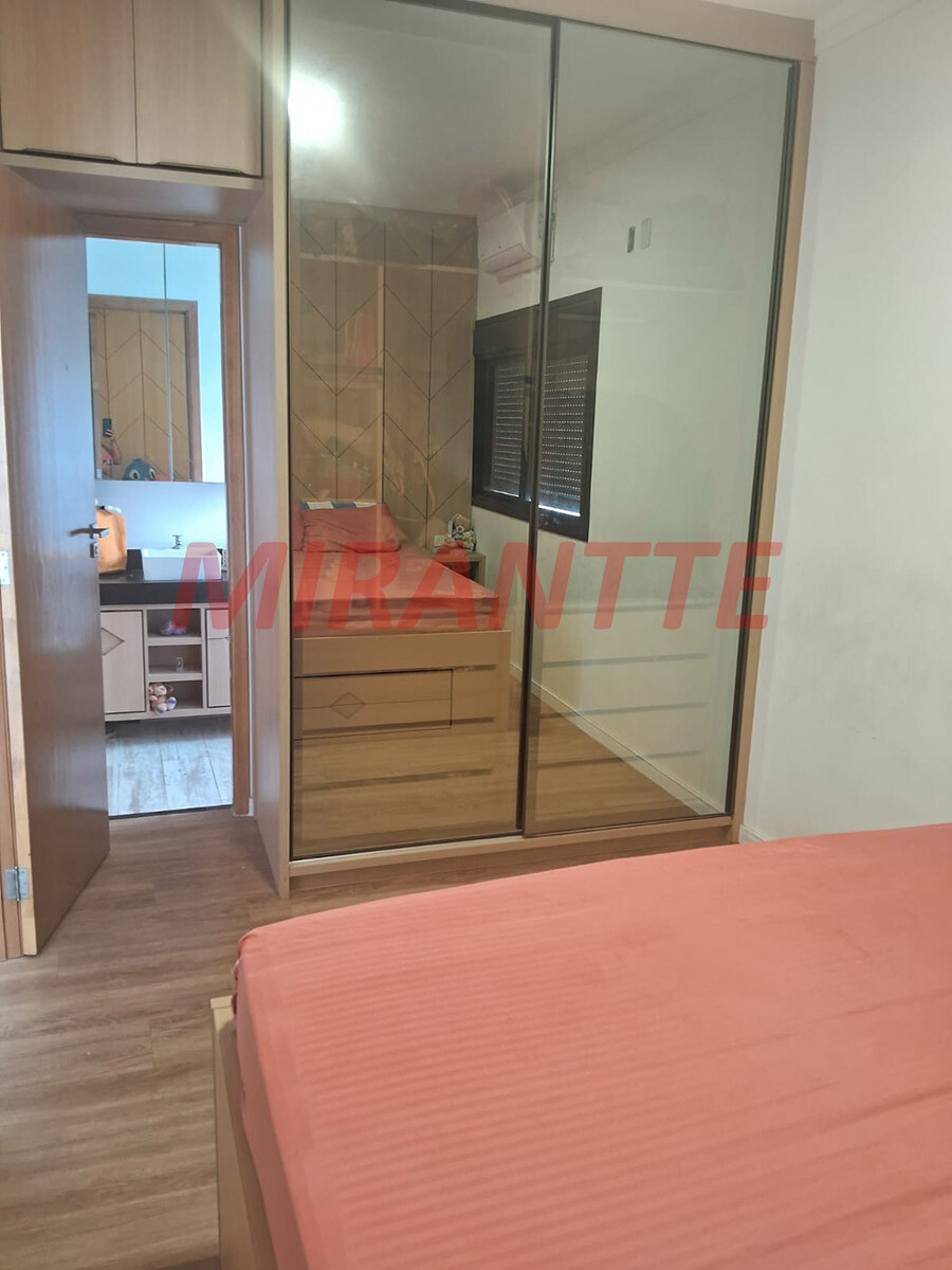 Sobrado de 294m² com 2 quartos em Sítio Barrocada