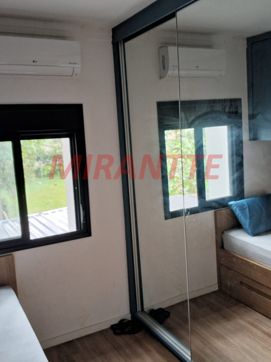 Sobrado de 294m² com 2 quartos em Sítio Barrocada