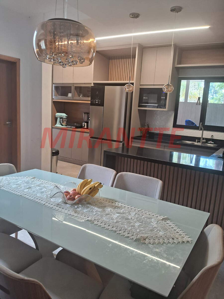 Sobrado de 294m² com 2 quartos em Sítio Barrocada