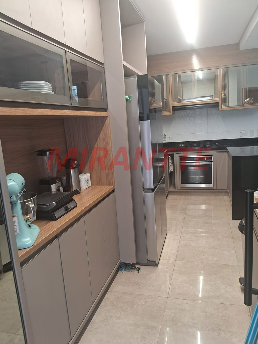 Sobrado de 294m² com 2 quartos em Sítio Barrocada