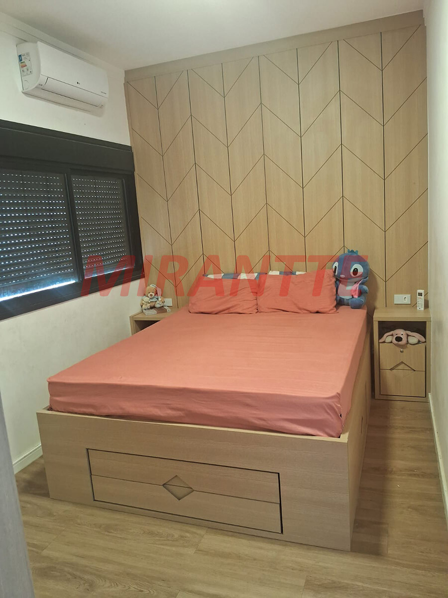 Sobrado de 294m² com 2 quartos em Sítio Barrocada