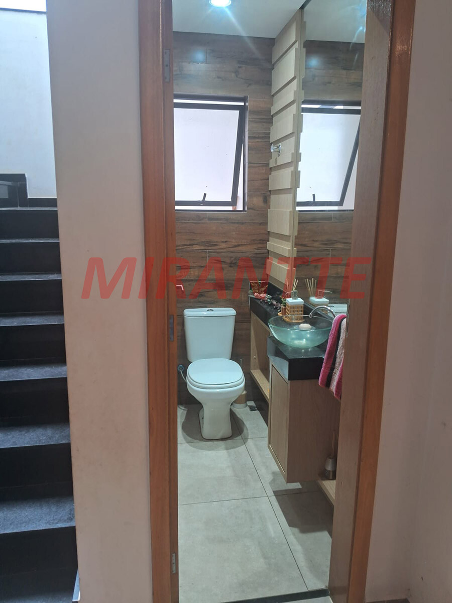Sobrado de 294m² com 2 quartos em Sítio Barrocada