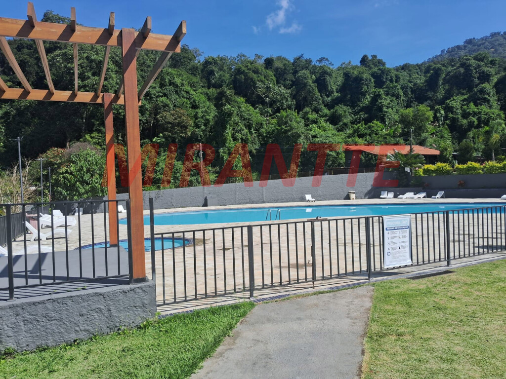 Sobrado de 294m² com 2 quartos em Sítio Barrocada