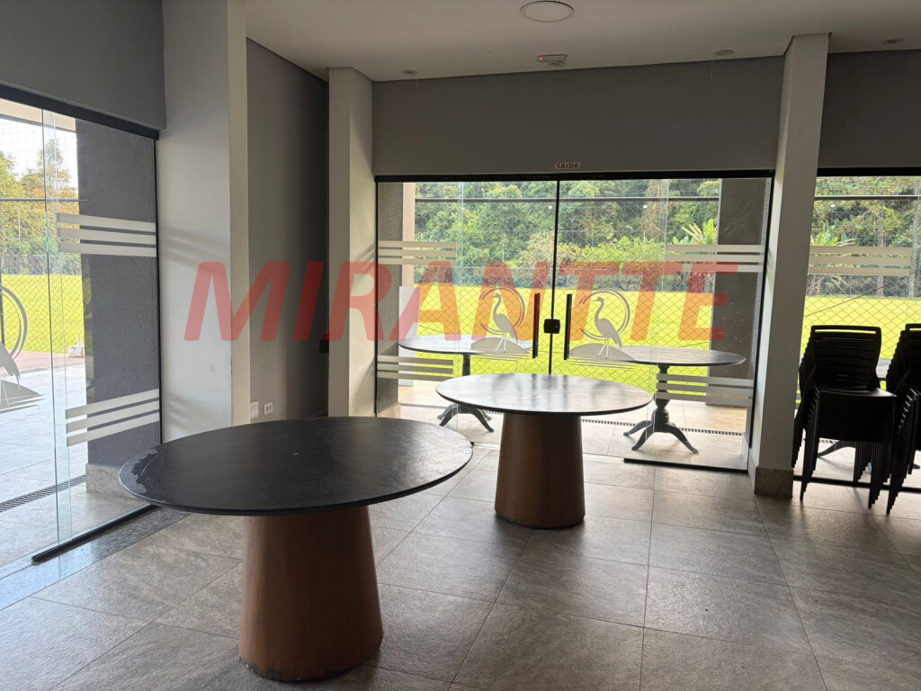 Sobrado de 294m² com 2 quartos em Sítio Barrocada