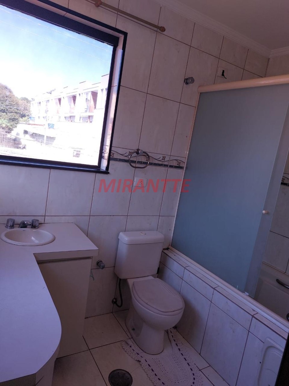 Sobrado de 264m² com 3 quartos em Vila Ré