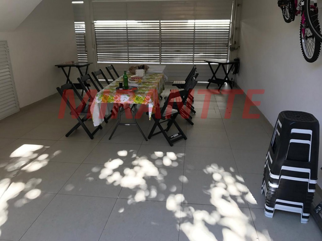Cond. fechado de 151m² com 3 quartos em Penha