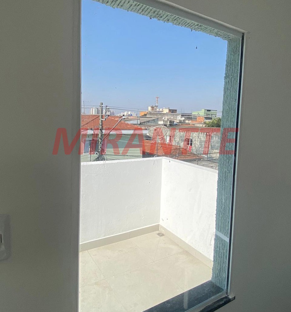Sobrado de 30m² com 2 quartos em Jardim Brasil