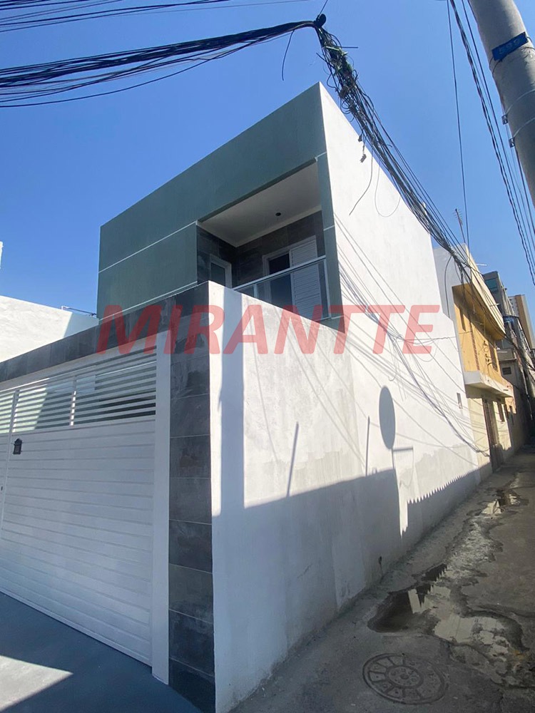 Sobrado de 30m² com 2 quartos em Jardim Brasil