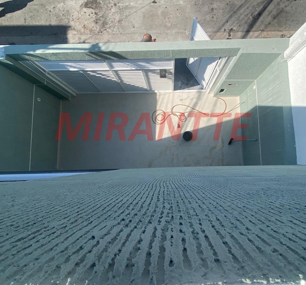 Sobrado de 30m² com 2 quartos em Jardim Brasil