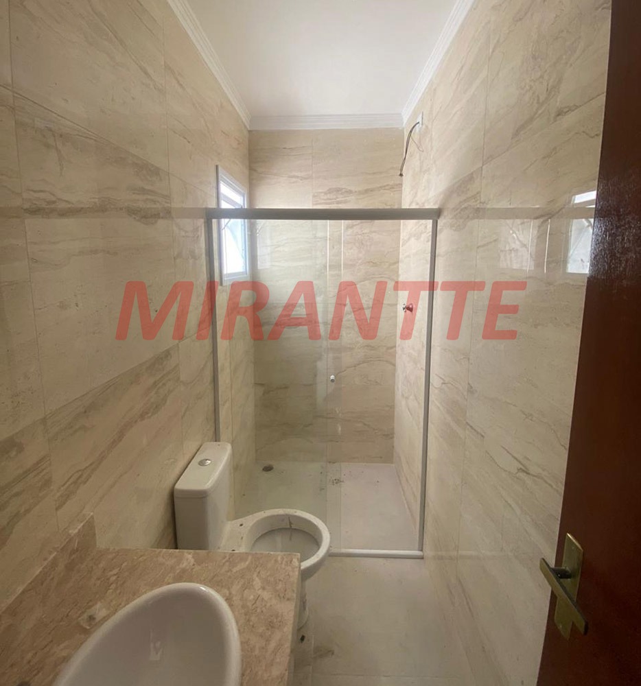 Sobrado de 30m² com 2 quartos em Jardim Brasil