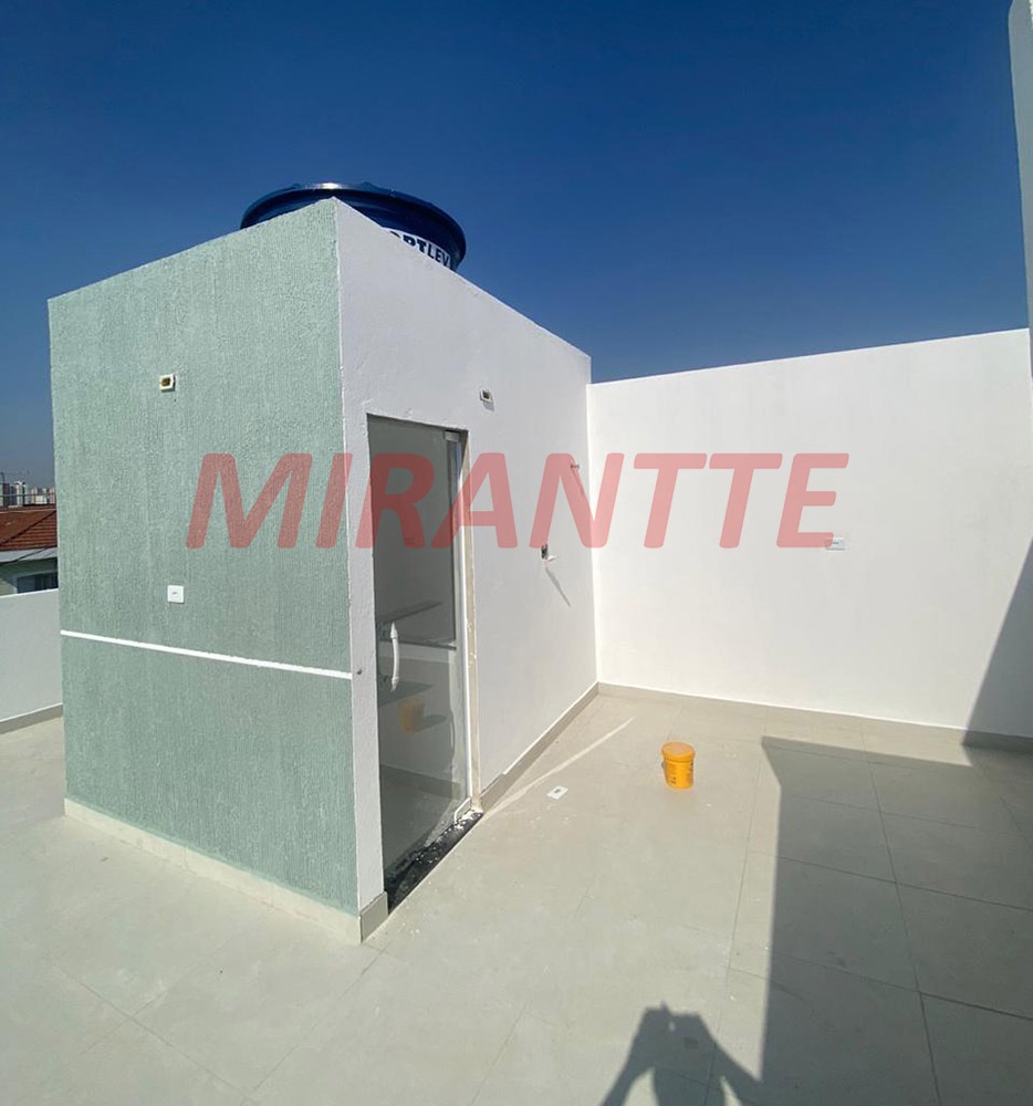 Sobrado de 30m² com 2 quartos em Jardim Brasil