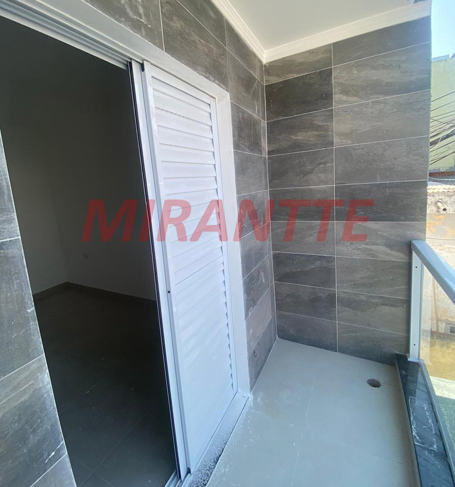 Sobrado de 30m² com 2 quartos em Jardim Brasil