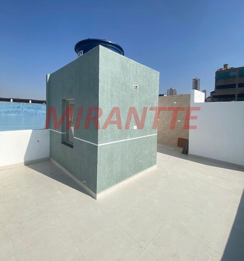 Sobrado de 30m² com 2 quartos em Jardim Brasil