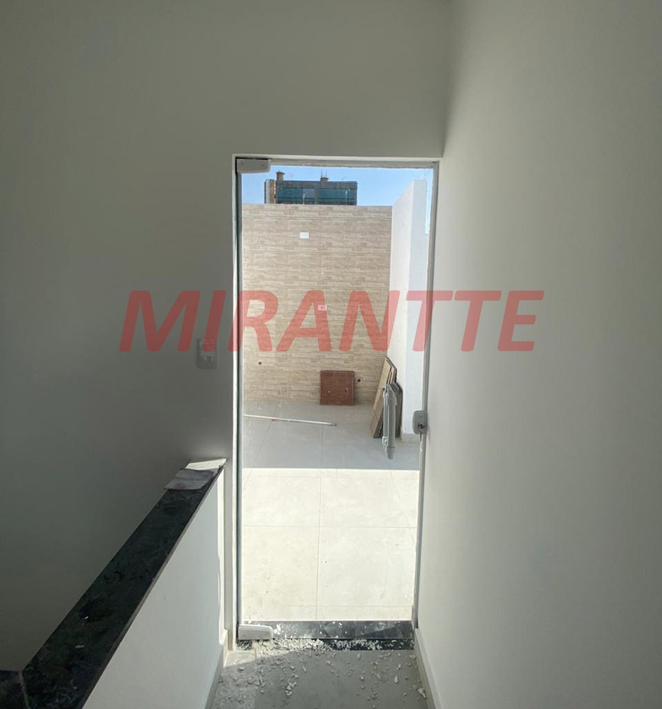 Sobrado de 30m² com 2 quartos em Jardim Brasil
