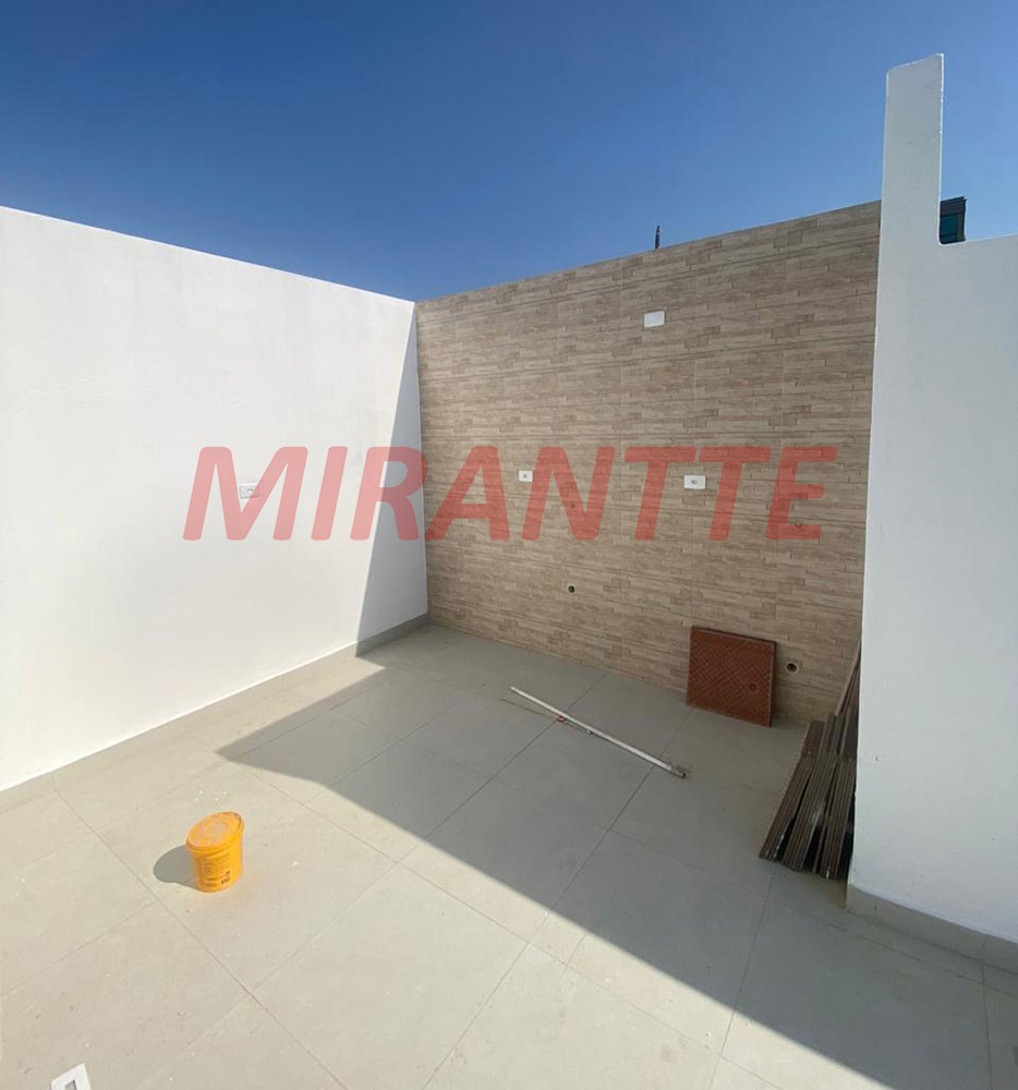 Sobrado de 30m² com 2 quartos em Jardim Brasil