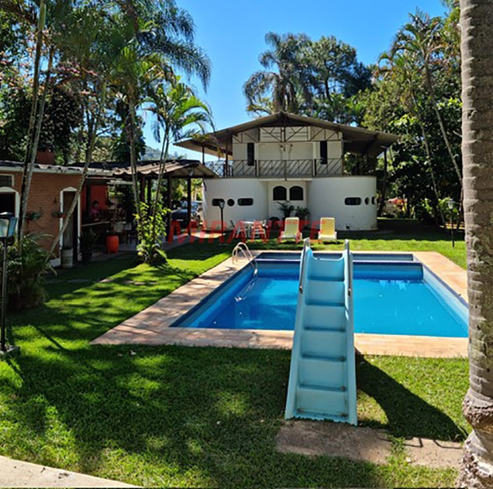 ChÁcara de 581m² com 6 quartos em Rio Abaixo