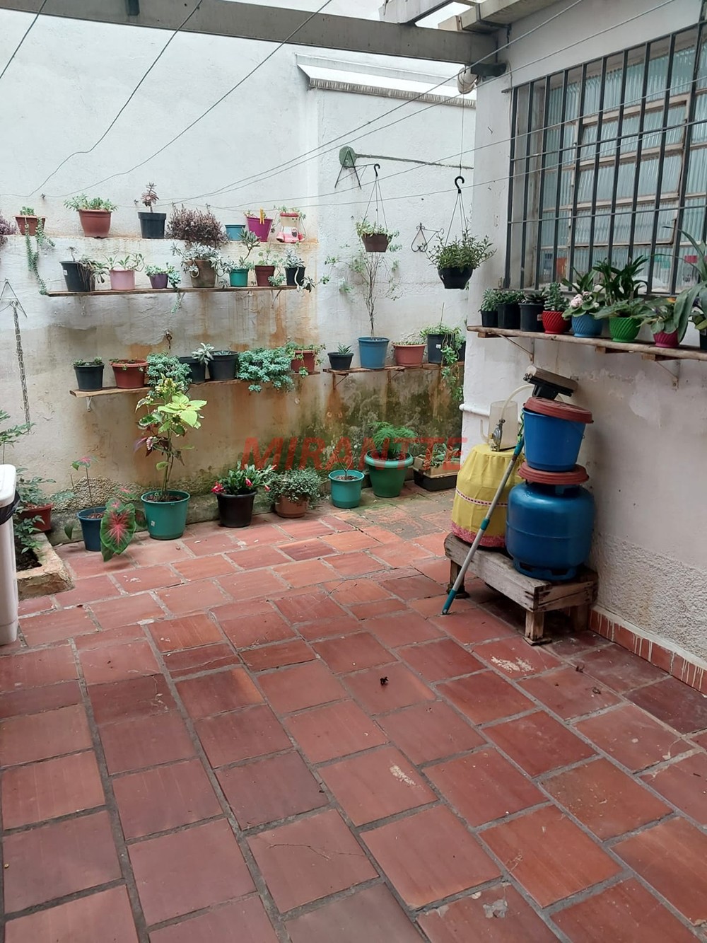 Sobrado de 180m² com 2 quartos em Parque Casa De Pedra